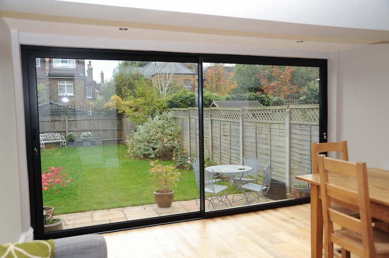 درب UPVC بالکن با عایق‌بندی حرارتی و صوتی مطلوب
